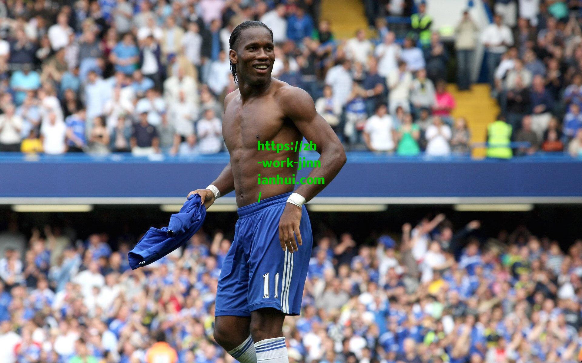 拉菲尼亚缔造欧冠传奇，13球8助攻包揽双冠，巴萨梦四王朝启航