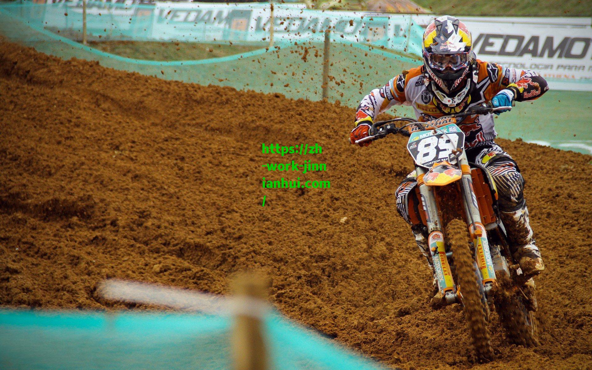 TyC独家爆料，梅西赛后与J罗低语曝光，一句你话太多了引发足坛猜测风暴