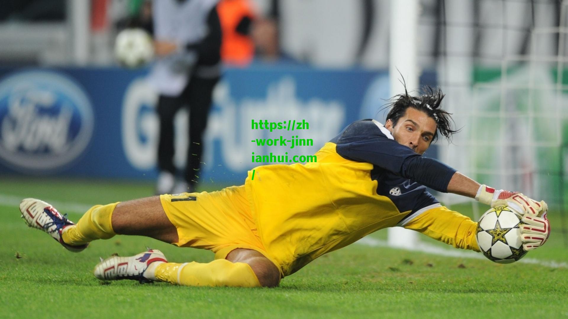 南美巅峰战,梅西领衔迈阿密决战帕尔梅拉斯,打平出线悬念引爆解放者杯